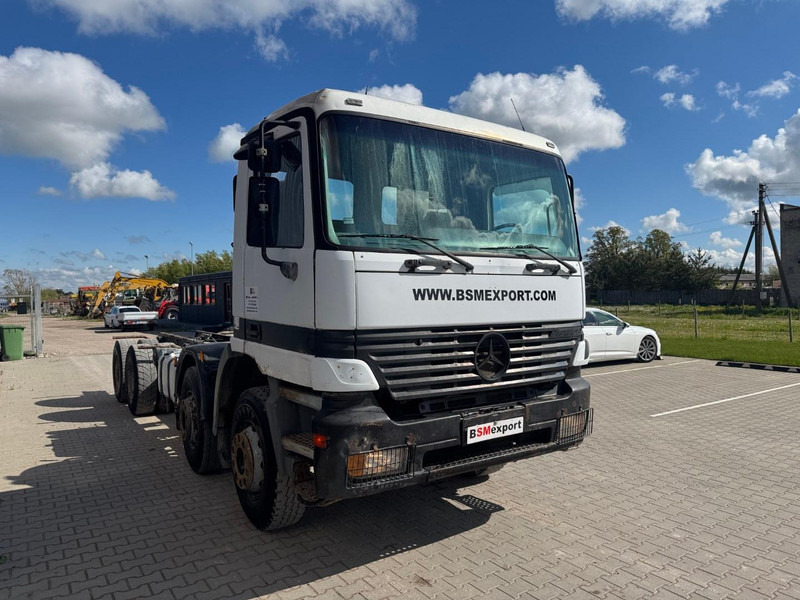 Mercedes-Benz Actros 3235 - Tovornjak-šasija: slika 3 Mercedes-Benz Actros 3235 - Tovornjak-šasija: slika 3