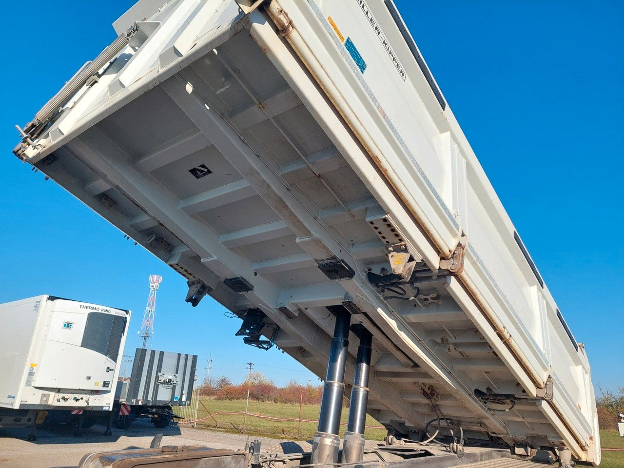 Iveco AD340X480 X-Way Bordmatic Meiller 8x4 - Tovornjak prekucnik: slika 5 Iveco AD340X480 X-Way Bordmatic Meiller 8x4 - Tovornjak prekucnik: slika 5