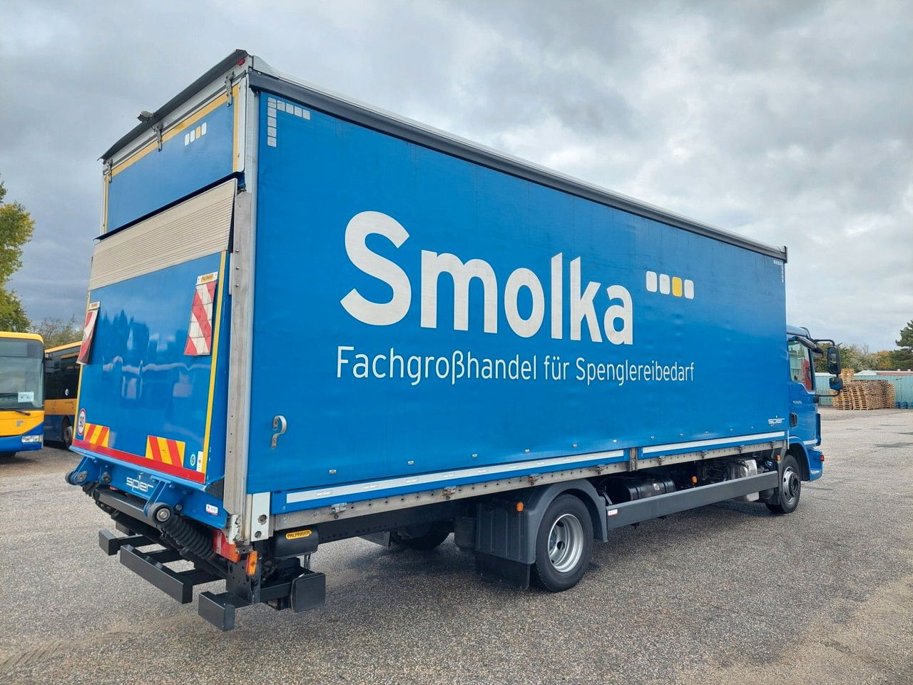 MAN TGL 12.250 BL 4x2 - Tovornjak s ponjavo: slika 4 MAN TGL 12.250 BL 4x2 - Tovornjak s ponjavo: slika 4