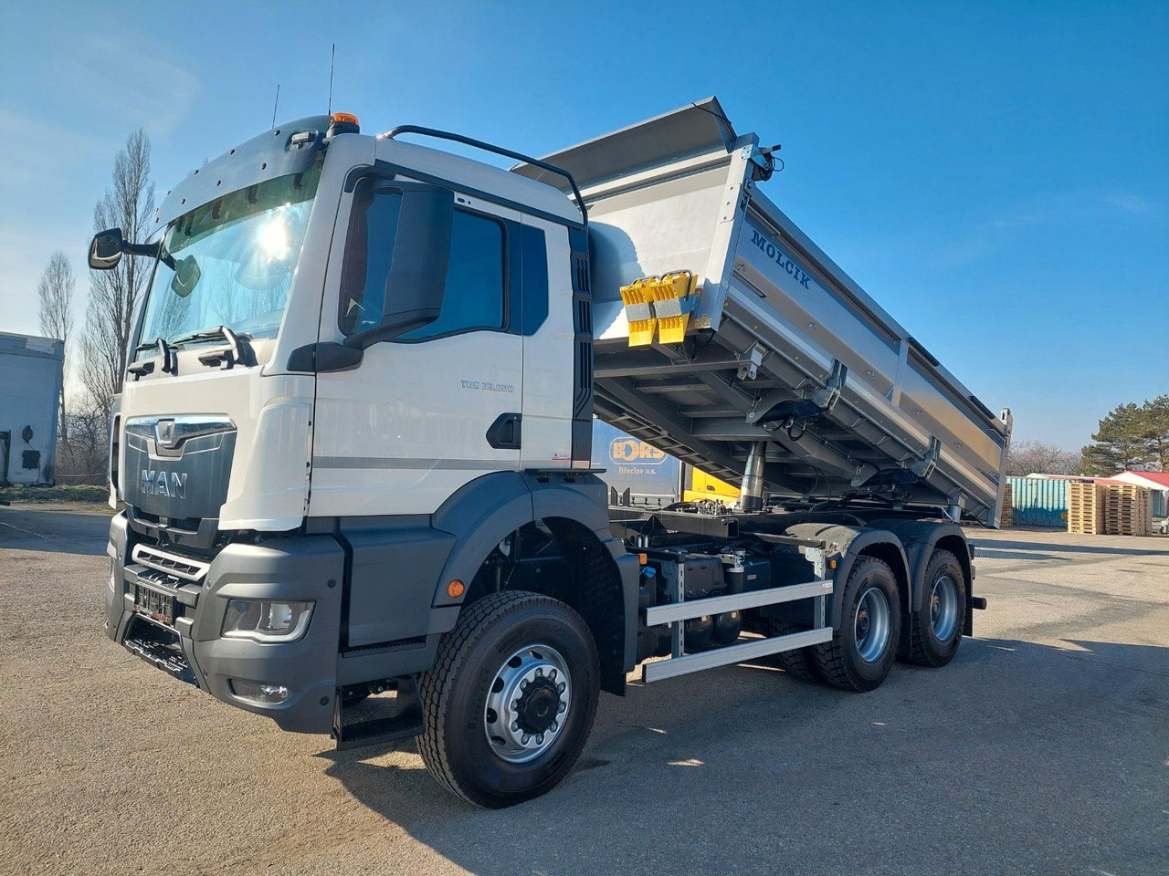 MAN TGS 35.520 6X6 BB CH - Tovornjak prekucnik: slika 1 MAN TGS 35.520 6X6 BB CH - Tovornjak prekucnik: slika 1