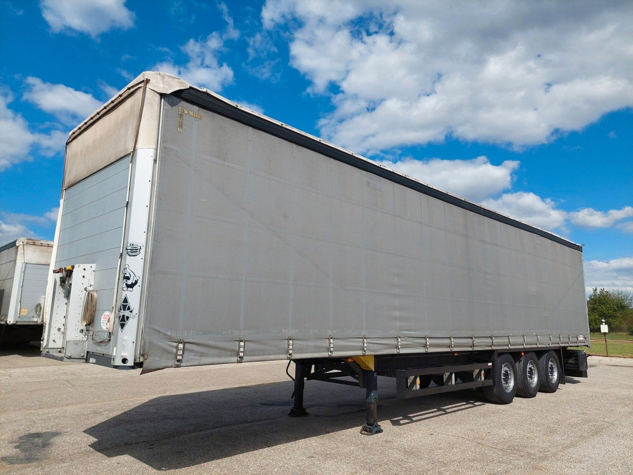 Schmitz Cargobull SCS 24/L - 13 - Polprikolica s ponjavo: slika 1 Schmitz Cargobull SCS 24/L - 13 - Polprikolica s ponjavo: slika 1