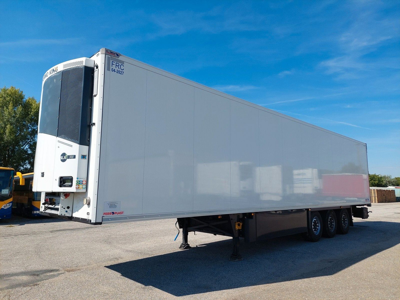 Schmitz Cargobull SKO24 ThermoKing SLXi 300 - Polprikolica hladilnik: slika 1 Schmitz Cargobull SKO24 ThermoKing SLXi 300 - Polprikolica hladilnik: slika 1