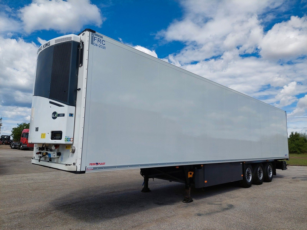 Schmitz Cargobull SKO24 ThermoKing SLXi 300 - Polprikolica hladilnik: slika 1 Schmitz Cargobull SKO24 ThermoKing SLXi 300 - Polprikolica hladilnik: slika 1