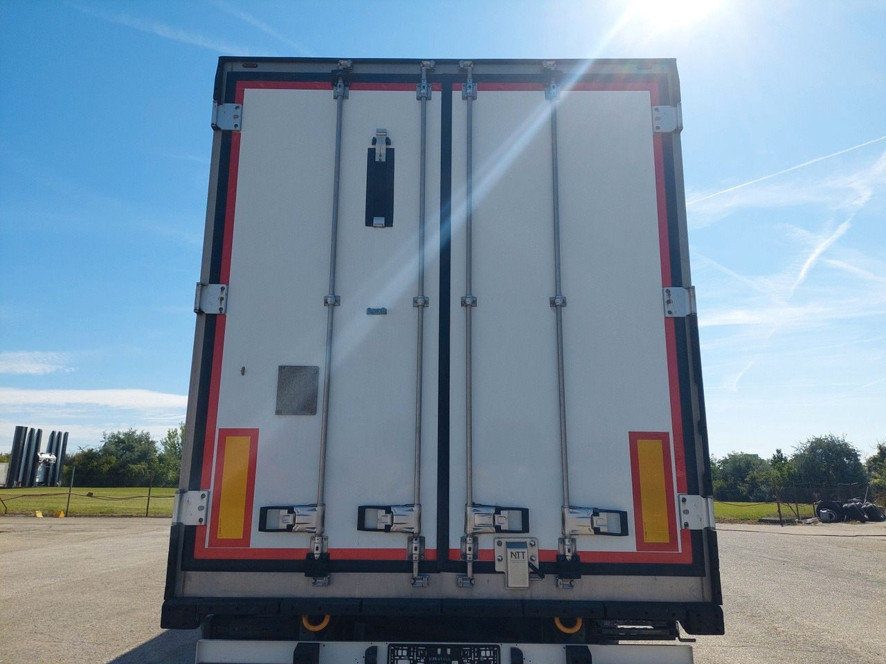 Schmitz Cargobull SKO24 ThermoKing SLXi 300 - Polprikolica hladilnik: slika 5 Schmitz Cargobull SKO24 ThermoKing SLXi 300 - Polprikolica hladilnik: slika 5