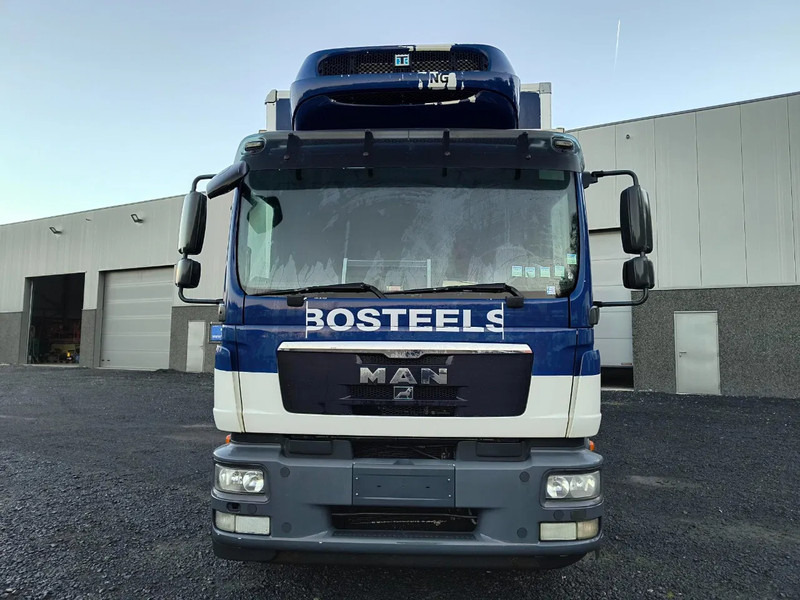 MAN TGM 18.250 2 COMP THERMOKING - 2000KG DHOLLANDIA - Tovornjak hladilnik: slika 2 MAN TGM 18.250 2 COMP THERMOKING - 2000KG DHOLLANDIA - Tovornjak hladilnik: slika 2