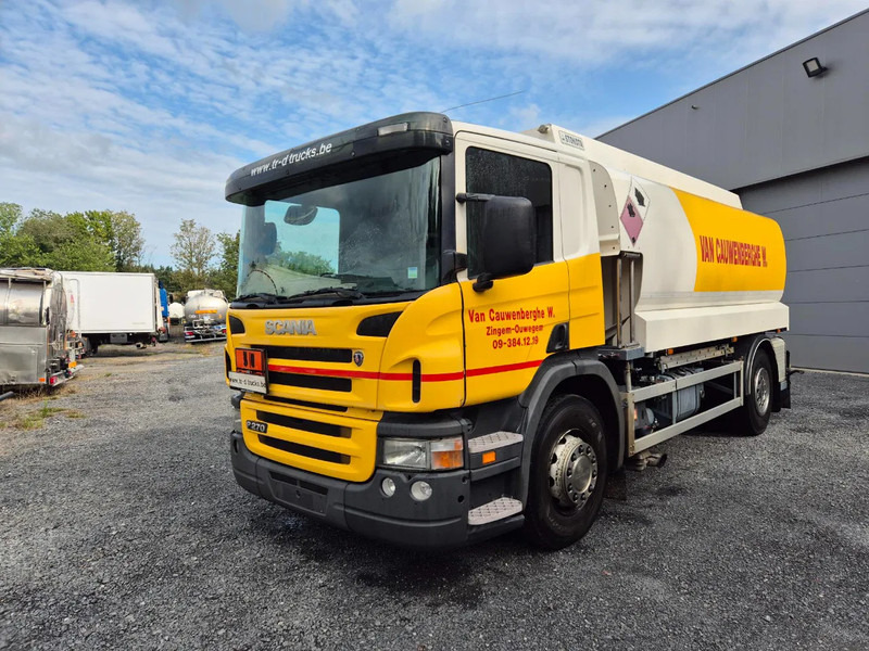 Scania P270 FUEL / CARBURANT 14000L - 4 COMP - Tovornjak cisterna: slika 1 Scania P270 FUEL / CARBURANT 14000L - 4 COMP - Tovornjak cisterna: slika 1