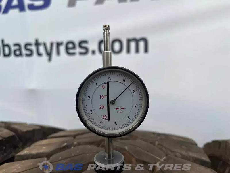 Continental Continental 13R22.5 CrossTrac HD3 156/150 K M+S 3PMSF gebruikte set - Guma za Tovornjak: slika 3 Continental Continental 13R22.5 CrossTrac HD3 156/150 K M+S 3PMSF gebruikte set - Guma za Tovornjak: slika 3