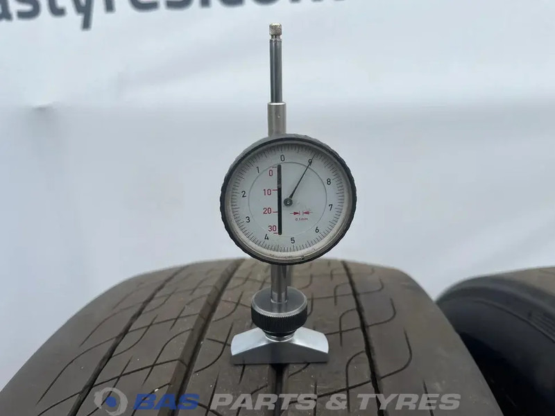 Continental Continental 315/70R22.5 EfficientPro HS5 156/150 M+S 3PMSF gebruikte set - Guma za Tovornjak: slika 3 Continental Continental 315/70R22.5 EfficientPro HS5 156/150 M+S 3PMSF gebruikte set - Guma za Tovornjak: slika 3