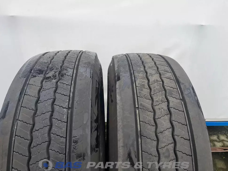 Continental Continental 315/70R22.5 Hybrid HS5 156/150 M+S 3PMSF gebruikte set - Guma za Tovornjak: slika 2 Continental Continental 315/70R22.5 Hybrid HS5 156/150 M+S 3PMSF gebruikte set - Guma za Tovornjak: slika 2