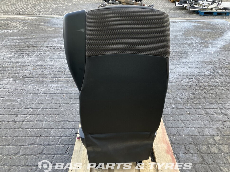 DAF CF Euro 6 - Sedež za Tovornjak: slika 3 DAF CF Euro 6 - Sedež za Tovornjak: slika 3