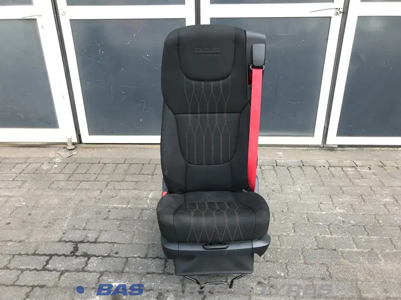 DAF CF Euro 6 - Sedež za Tovornjak: slika 1 DAF CF Euro 6 - Sedež za Tovornjak: slika 1