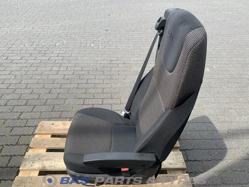 DAF CF Euro 6 - Sedež za Tovornjak: slika 2 DAF CF Euro 6 - Sedež za Tovornjak: slika 2