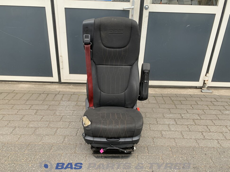 DAF CF Euro 6 - Sedež za Tovornjak: slika 1 DAF CF Euro 6 - Sedež za Tovornjak: slika 1