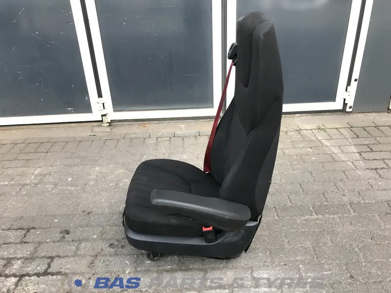 DAF CF Euro 6 - Sedež za Tovornjak: slika 2 DAF CF Euro 6 - Sedež za Tovornjak: slika 2