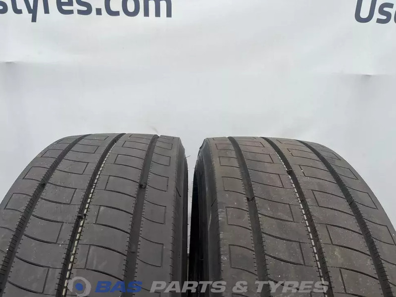 Firestone Firestone 315/70R22.5 FS424 EVO 156/150 M+S 3PMSF gebruikte set - Guma za Tovornjak: slika 2 Firestone Firestone 315/70R22.5 FS424 EVO 156/150 M+S 3PMSF gebruikte set - Guma za Tovornjak: slika 2