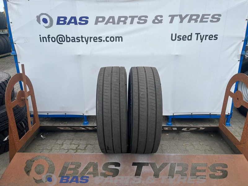 Firestone Firestone 315/70R22.5 FS424 EVO 156/150 M+S 3PMSF gebruikte set - Guma za Tovornjak: slika 1 Firestone Firestone 315/70R22.5 FS424 EVO 156/150 M+S 3PMSF gebruikte set - Guma za Tovornjak: slika 1