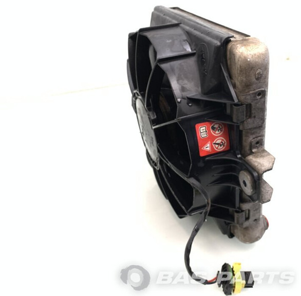 Mercedes-Benz Actros MP4 Oliekoeler Mercedes A 960 500 00 93 - Hladilnik olja za Tovornjak: slika 3 Mercedes-Benz Actros MP4 Oliekoeler Mercedes A 960 500 00 93 - Hladilnik olja za Tovornjak: slika 3