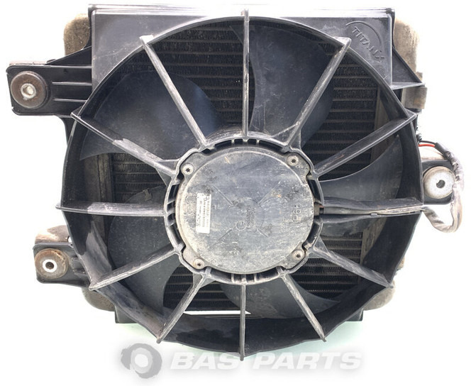 Mercedes-Benz Actros MP4 Oliekoeler Mercedes A 960 500 00 93 - Hladilnik olja za Tovornjak: slika 1 Mercedes-Benz Actros MP4 Oliekoeler Mercedes A 960 500 00 93 - Hladilnik olja za Tovornjak: slika 1