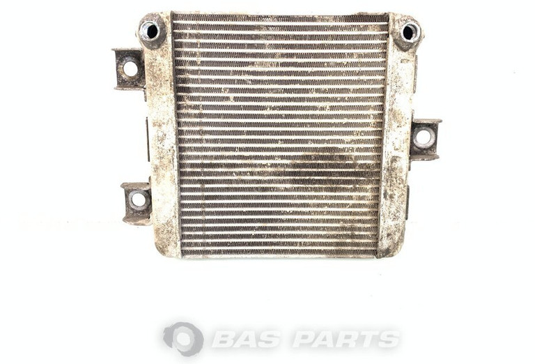 Mercedes-Benz Oliekoeler Mercedes A 960 501 38 01 - Hladilnik olja za Tovornjak: slika 1 Mercedes-Benz Oliekoeler Mercedes A 960 501 38 01 - Hladilnik olja za Tovornjak: slika 1