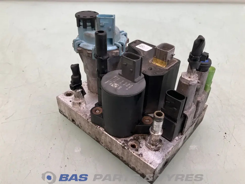 Renault AdBlue pomp Renault 7421679299 - Rezervni deli za Tovornjak: slika 2 Renault AdBlue pomp Renault 7421679299 - Rezervni deli za Tovornjak: slika 2