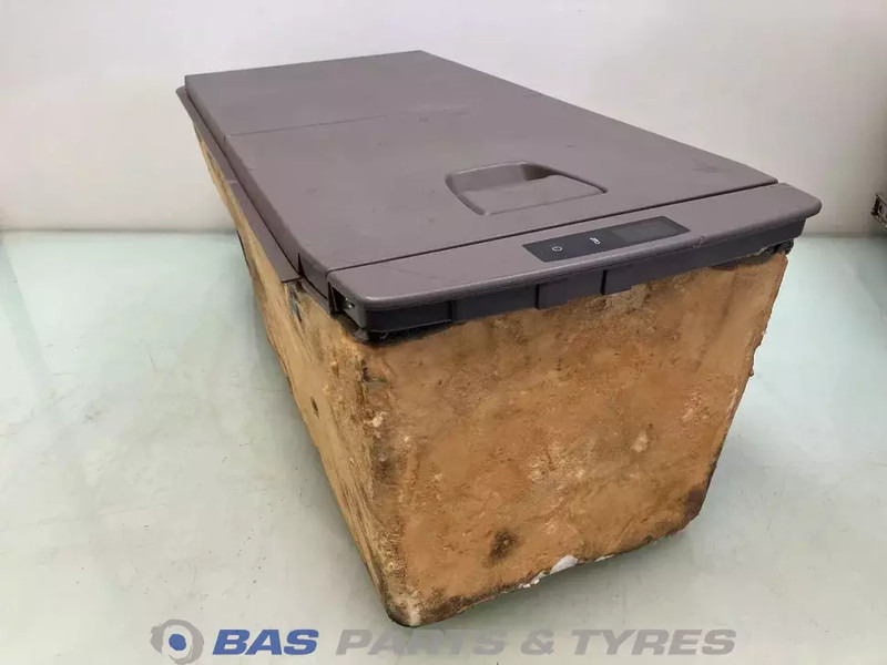 Scania R-Serie NextGen Koelkast Scania 30 Liter 2706544 - Rezervni deli za Tovornjak: slika 2 Scania R-Serie NextGen Koelkast Scania 30 Liter 2706544 - Rezervni deli za Tovornjak: slika 2