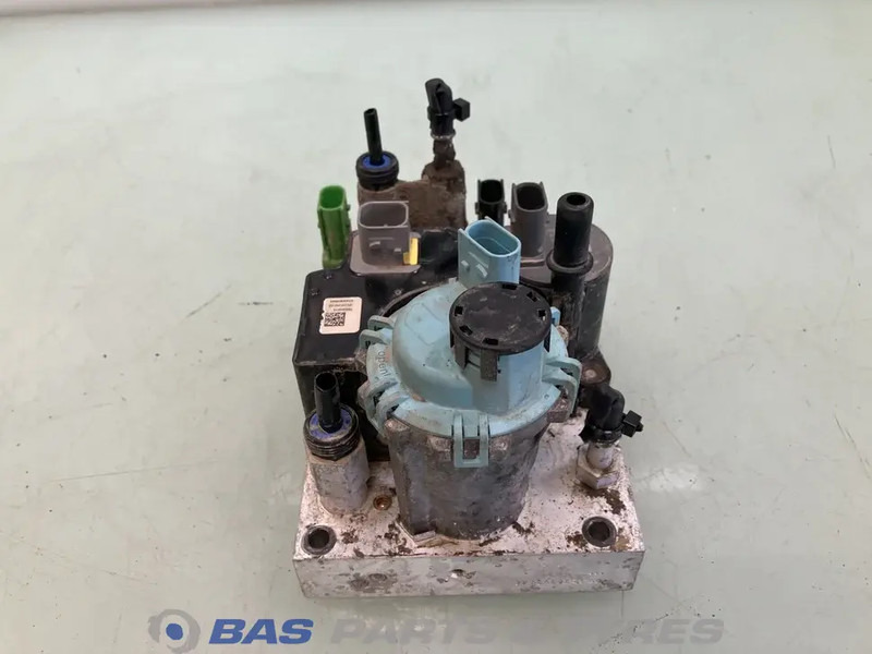 Volvo AdBlue pomp Volvo 21679299 - Rezervni deli za Tovornjak: slika 4 Volvo AdBlue pomp Volvo 21679299 - Rezervni deli za Tovornjak: slika 4