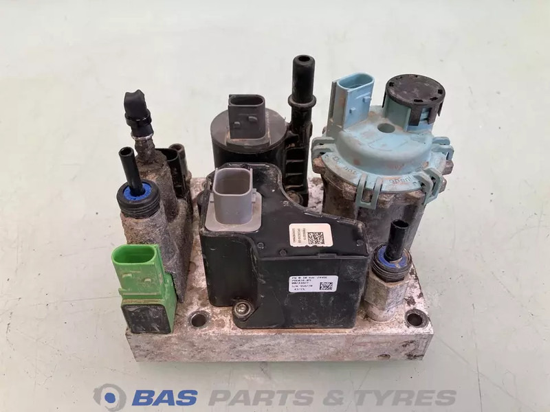 Volvo AdBlue pomp Volvo 21679299 - Rezervni deli za Tovornjak: slika 3 Volvo AdBlue pomp Volvo 21679299 - Rezervni deli za Tovornjak: slika 3