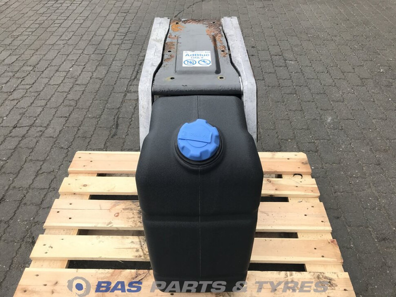 Volvo Volvo AdBlue tank 21219301 - Rezervni deli za Tovornjak: slika 1 Volvo Volvo AdBlue tank 21219301 - Rezervni deli za Tovornjak: slika 1