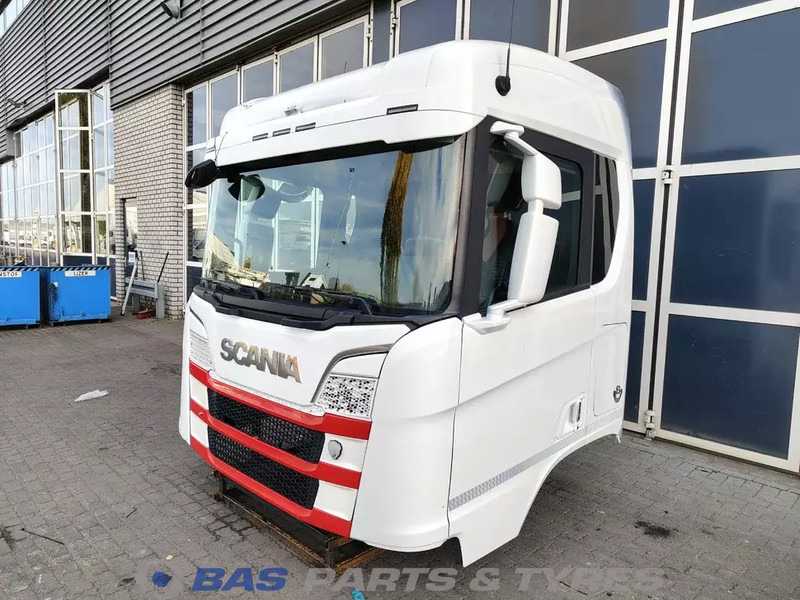 Scania R-Serie NextGen Scania CR-17 Normal L2H2 2044936 - Kabina in notranjost za Tovornjak: slika 1 Scania R-Serie NextGen Scania CR-17 Normal L2H2 2044936 - Kabina in notranjost za Tovornjak: slika 1
