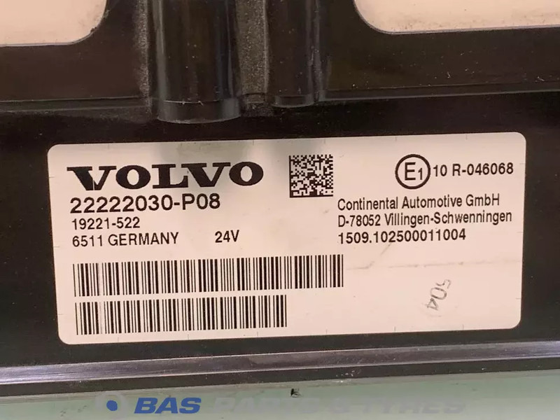 Volvo FH4 Instrumentenpaneel Volvo 21589170 - Armaturna plošča za Tovornjak: slika 3 Volvo FH4 Instrumentenpaneel Volvo 21589170 - Armaturna plošča za Tovornjak: slika 3