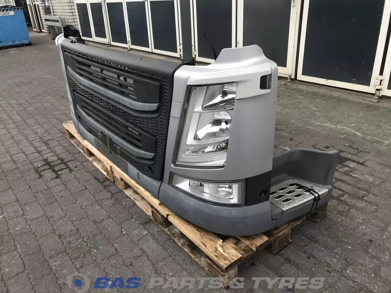 Volvo FM4 Bumper Volvo 21221129 - Odbijač za Tovornjak: slika 2 Volvo FM4 Bumper Volvo 21221129 - Odbijač za Tovornjak: slika 2