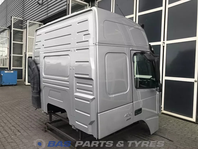 Volvo FM4 Volvo Globetrotter L2H2 3980267 - Kabina in notranjost za Tovornjak: slika 4 Volvo FM4 Volvo Globetrotter L2H2 3980267 - Kabina in notranjost za Tovornjak: slika 4