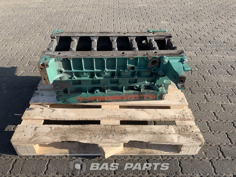Volvo - Blok cilindra za Tovornjak: slika 1 Volvo - Blok cilindra za Tovornjak: slika 1