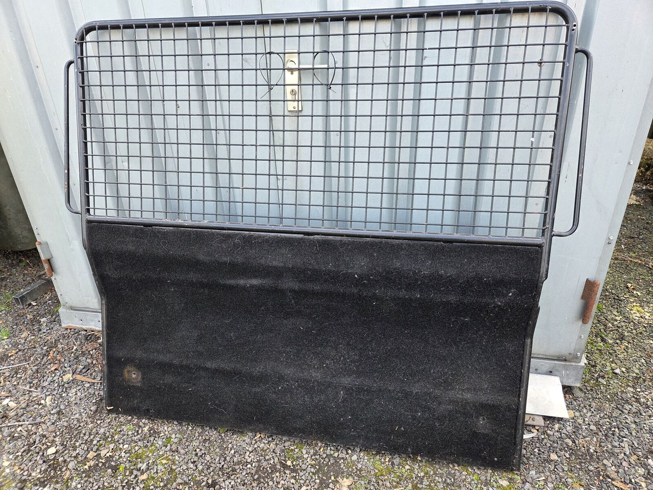 Bagagerek / hondenrek / scheidingswand G klasse Mercedes-Benz voor Mercedes-Benz G klasse W463, W461, W460 auto - Drugi stroj: slika 1 Bagagerek / hondenrek / scheidingswand G klasse Mercedes-Benz voor Mercedes-Benz G klasse W463, W461, W460 auto - Drugi stroj: slika 1