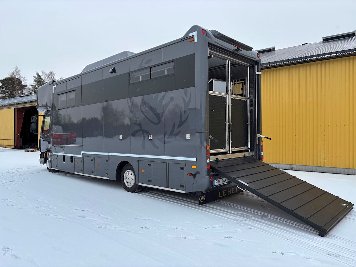 DAF Lehel horsebox 210 LF - Tovornjak za prevoz konj: slika 3 DAF Lehel horsebox 210 LF - Tovornjak za prevoz konj: slika 3