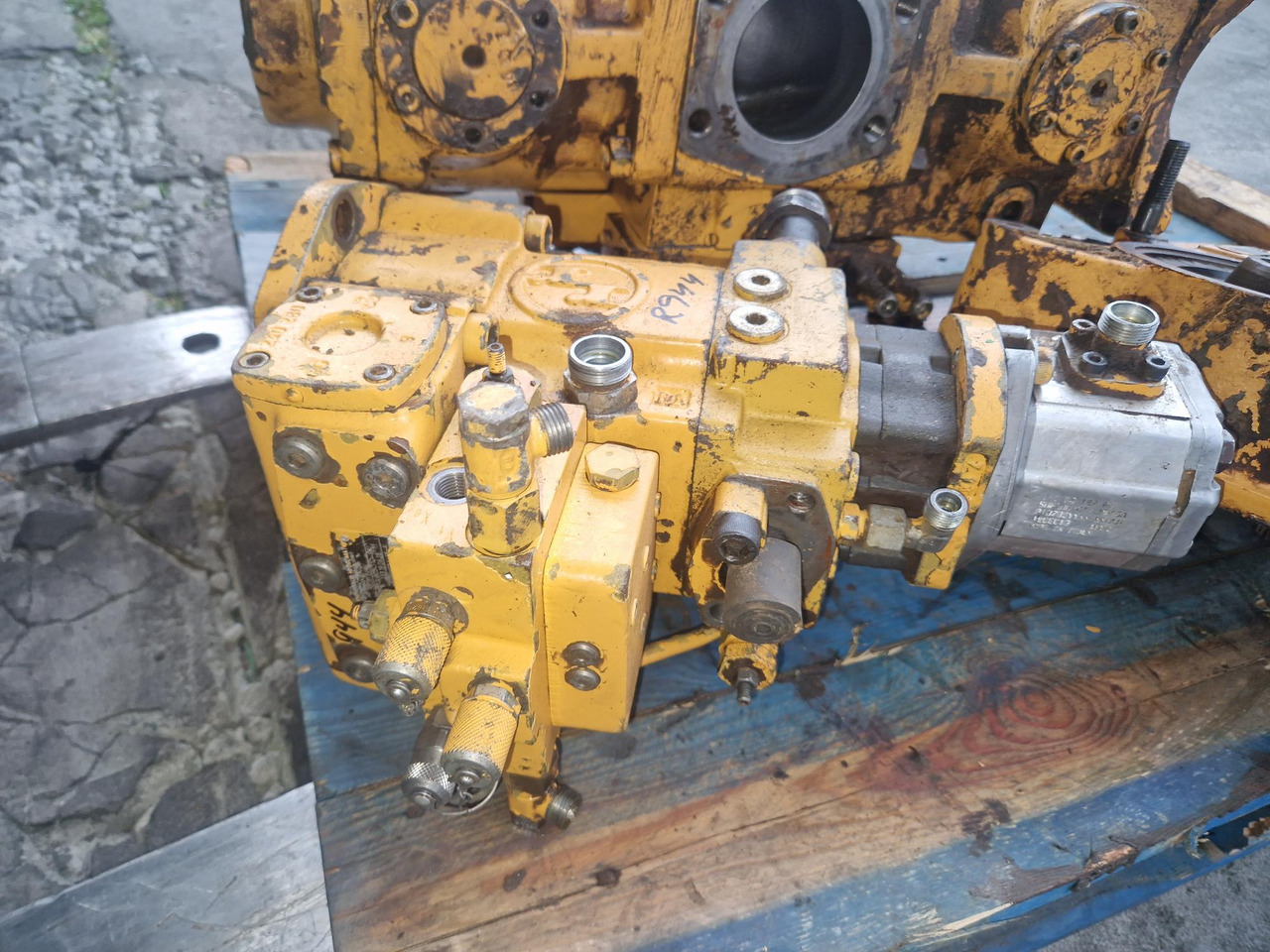 BRUENINGHAUS HYDROMATIC A4VG - Hidravlična črpalka za Gradbeni stroj: slika 3 BRUENINGHAUS HYDROMATIC A4VG - Hidravlična črpalka za Gradbeni stroj: slika 3