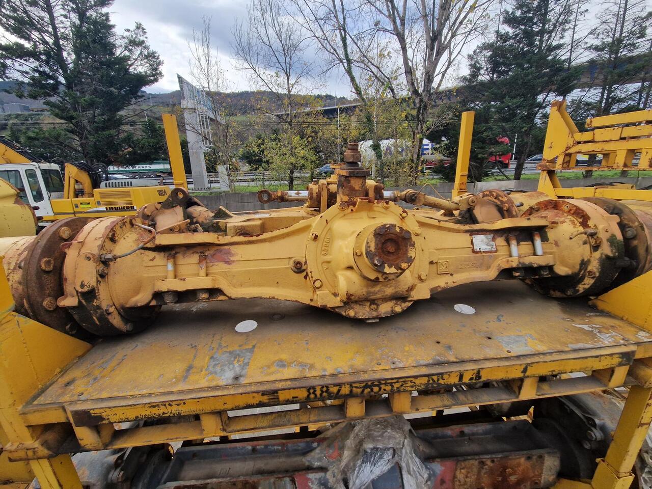 EJES CARRARO 852 FR PAR CASE 1288 - Os in deli za Gradbeni stroj: slika 1 EJES CARRARO 852 FR PAR CASE 1288 - Os in deli za Gradbeni stroj: slika 1