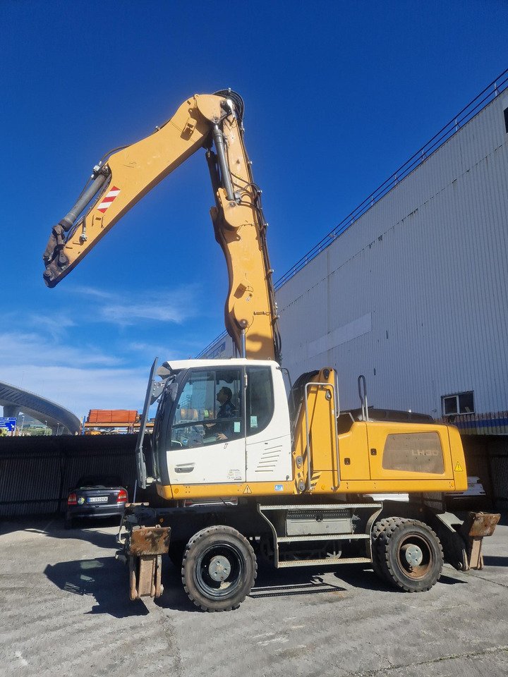 LIEBHERR LH30M - Bager za prekladanje primarnih/ Sekundarnih surovin: slika 1 LIEBHERR LH30M - Bager za prekladanje primarnih/ Sekundarnih surovin: slika 1