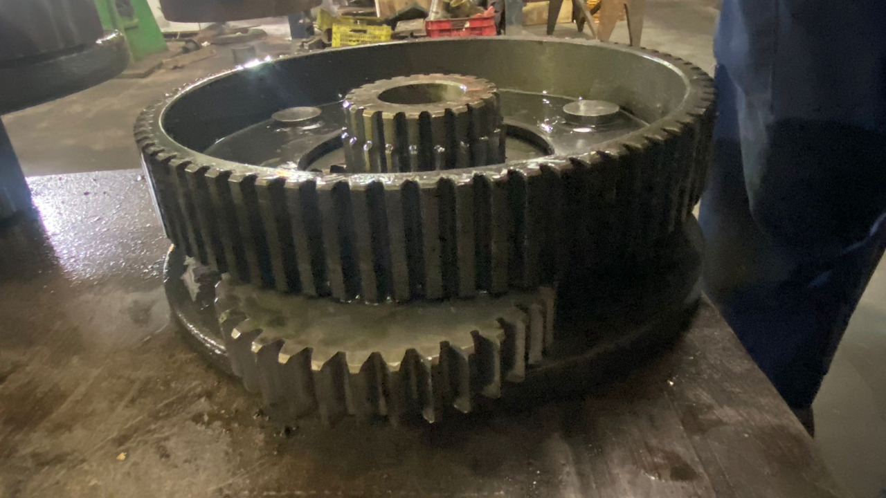 MANDO FINAL FAT450/044 LIEBHERR R954B - Bočni reduktor za Gradbeni stroj: slika 5 MANDO FINAL FAT450/044 LIEBHERR R954B - Bočni reduktor za Gradbeni stroj: slika 5