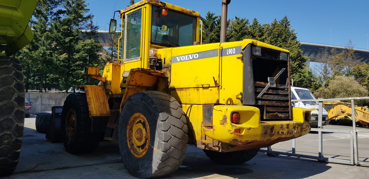VOLVO L90D S/N 33264 - Kolesni nakladalec: slika 2 VOLVO L90D S/N 33264 - Kolesni nakladalec: slika 2