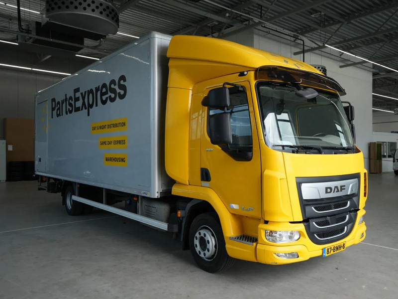 DAF LF 210 FA, 12t, Gesloten Bak, Laadklep 1,5t, Zijdeur, New Apk - Tovornjak zabojnik: slika 3 DAF LF 210 FA, 12t, Gesloten Bak, Laadklep 1,5t, Zijdeur, New Apk - Tovornjak zabojnik: slika 3