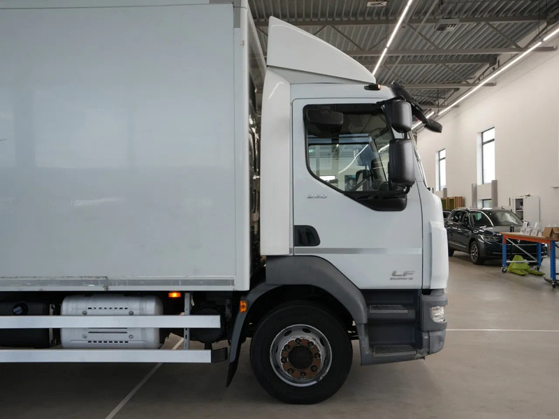 DAF LF 250 FA 12t, Gesloten Bak, Laadklep 1,5t, New Tacho - Tovornjak zabojnik: slika 4 DAF LF 250 FA 12t, Gesloten Bak, Laadklep 1,5t, New Tacho - Tovornjak zabojnik: slika 4