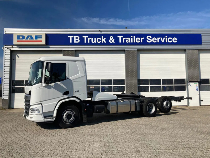 DAF XD 450 FAN CHASSIS SLEEPER CAB PTO STEERING LIFTAXLE 505WB - NEW - Tovornjak-šasija: slika 1 DAF XD 450 FAN CHASSIS SLEEPER CAB PTO STEERING LIFTAXLE 505WB - NEW - Tovornjak-šasija: slika 1