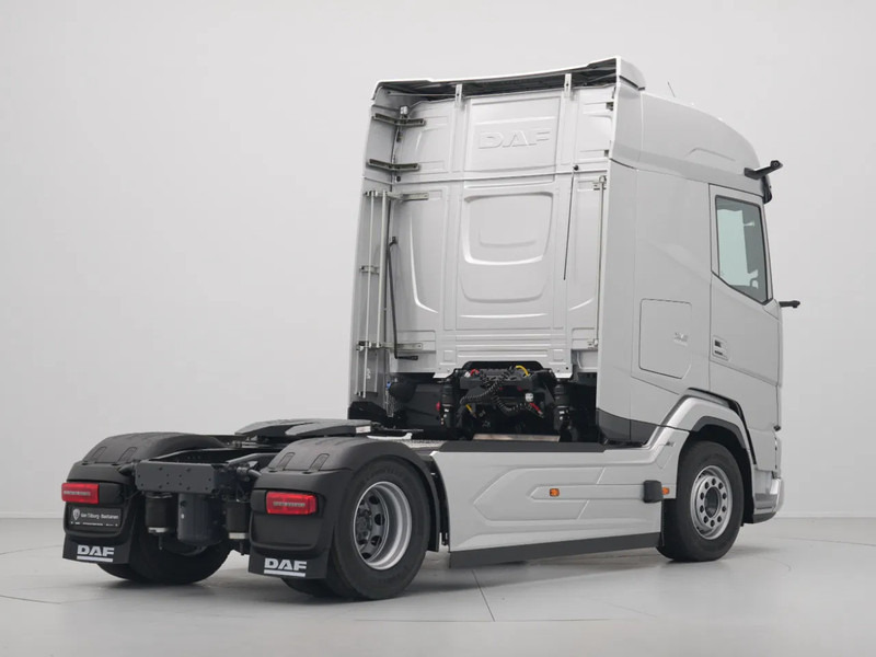 DAF XG 480 FT DVS LEATHER PTO-PREP B3-ALARM SILVER METALLIC (J5320MESI) VECTO 2 - Vlačilec: slika 5 DAF XG 480 FT DVS LEATHER PTO-PREP B3-ALARM SILVER METALLIC (J5320MESI) VECTO 2 - Vlačilec: slika 5