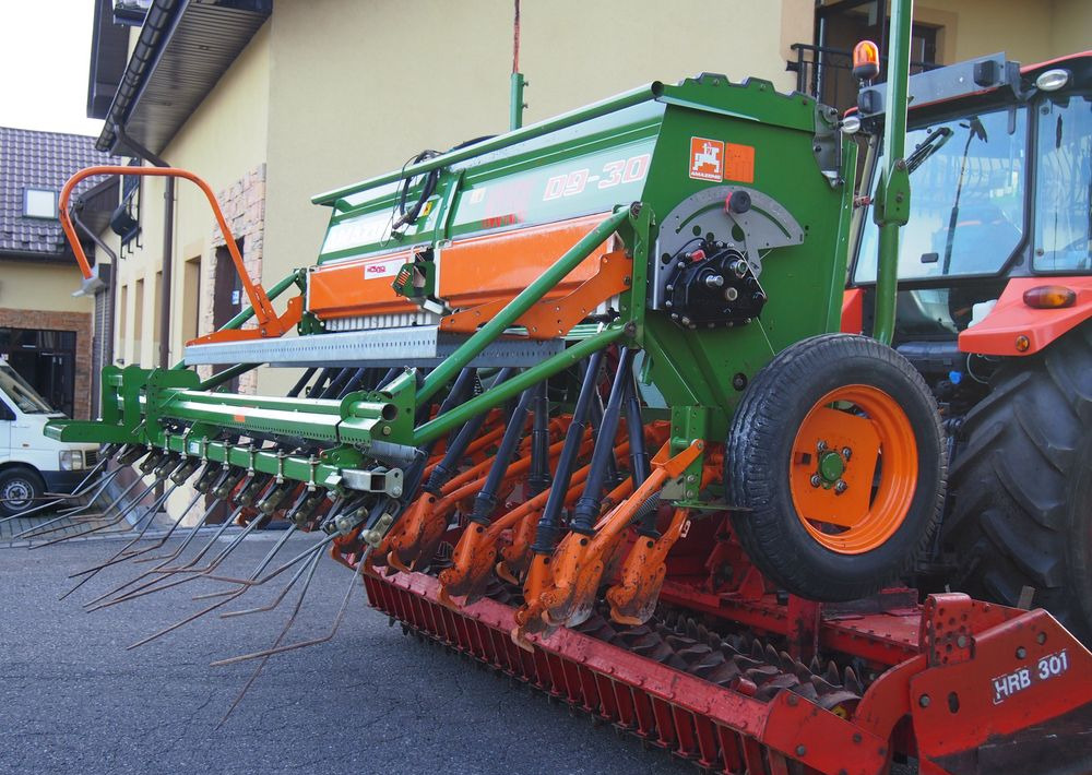 Agregat uprawowo-siewny Amazone HRB 301 I D9-30 2005 Agregat uprawowo siewny KUHN AMAZONE szerokość robocza 3m - Sejalni kombajn: slika 5 Agregat uprawowo-siewny Amazone HRB 301 I D9-30 2005 Agregat uprawowo siewny KUHN AMAZONE szerokość robocza 3m - Sejalni kombajn: slika 5