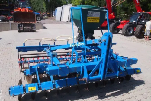 Agregat uprawowo-siewny Rabe Werk 2011 3m brona talerzowa z siewnikiem do poplonów - Sejalni kombajn: slika 2 Agregat uprawowo-siewny Rabe Werk 2011 3m brona talerzowa z siewnikiem do poplonów - Sejalni kombajn: slika 2