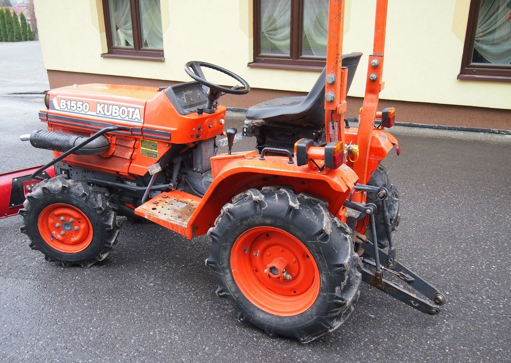 Ciągnik Kubota B1550 1994 traktorek KUBOTA 4x4 19KM - Traktor: slika 5 Ciągnik Kubota B1550 1994 traktorek KUBOTA 4x4 19KM - Traktor: slika 5