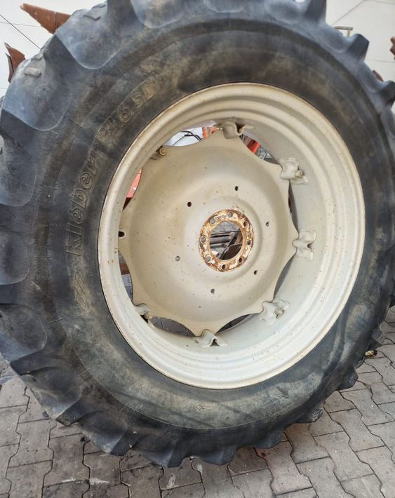 Części do Ciągnika Massey Ferguson MF 3000, 6000 Koła tylne 18,4R38 do ciągnika MF - Kompletno kolo za Kmetijski stroj: slika 5 Części do Ciągnika Massey Ferguson MF 3000, 6000 Koła tylne 18,4R38 do ciągnika MF - Kompletno kolo za Kmetijski stroj: slika 5