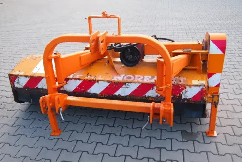 Kosiarka bijakowa 2M 2005 Szerokość robocza 2m - Mulčer kladivar: slika 1 Kosiarka bijakowa 2M 2005 Szerokość robocza 2m - Mulčer kladivar: slika 1