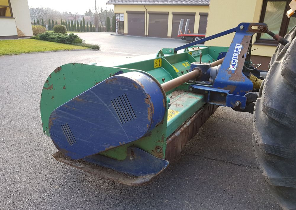 Kosiarka bijakowa Desvoys BH DR4 2011 - Mulčer kladivar: slika 1 Kosiarka bijakowa Desvoys BH DR4 2011 - Mulčer kladivar: slika 1